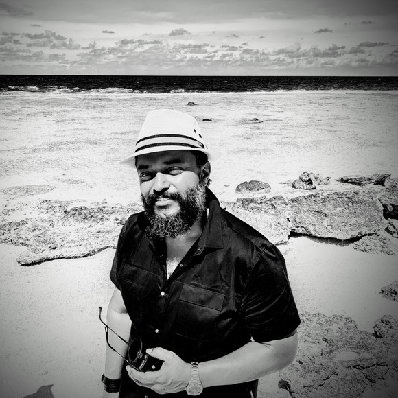 Meet your Posher, Riz - Picture 4 of 15